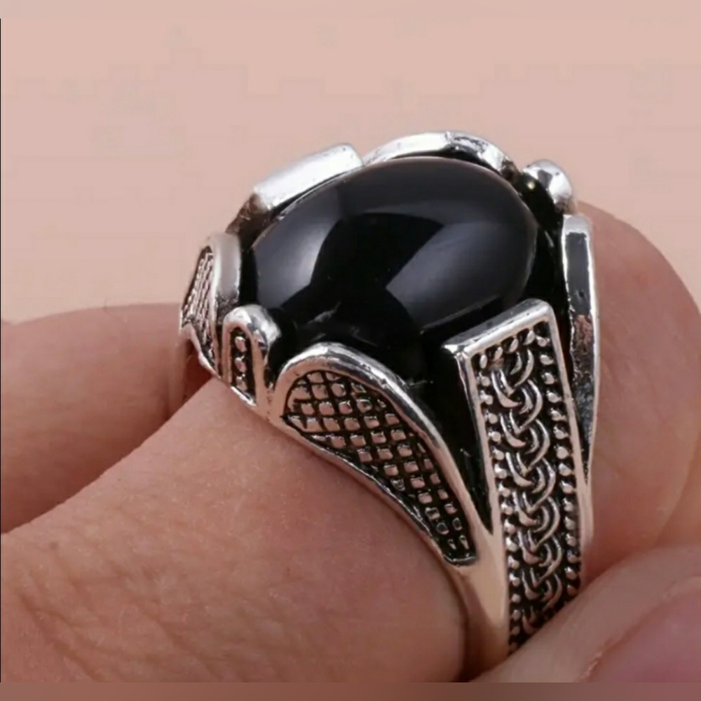 Silver and black precious stone ring, sz 6, NWT - Picture 3 of 6
